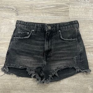 black denim zara jean shorts